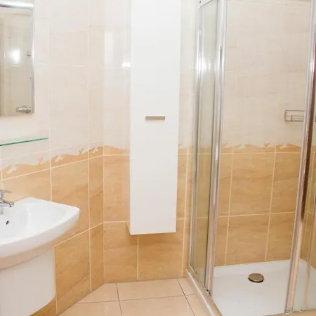 לינה וארוחת בוקר Gran Sol